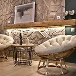 Apartament Nieoczywisty *
